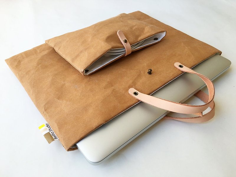 電腦包 MacBag : kraft paper laptop bag macbook bag for macbook 13 inch Electronics - กระเป๋าแล็ปท็อป - กระดาษ สีนำ้ตาล