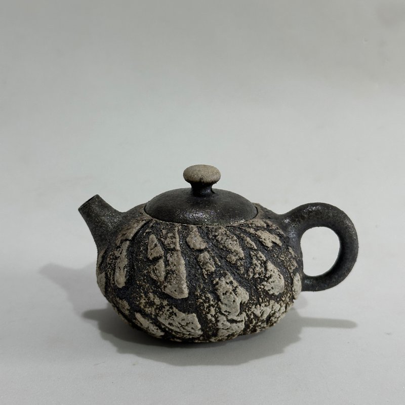 隨心陶 I 柴燒茶壺 I 正把壺 I 程警濠 - 茶壺/茶杯/茶具 - 陶 黑色