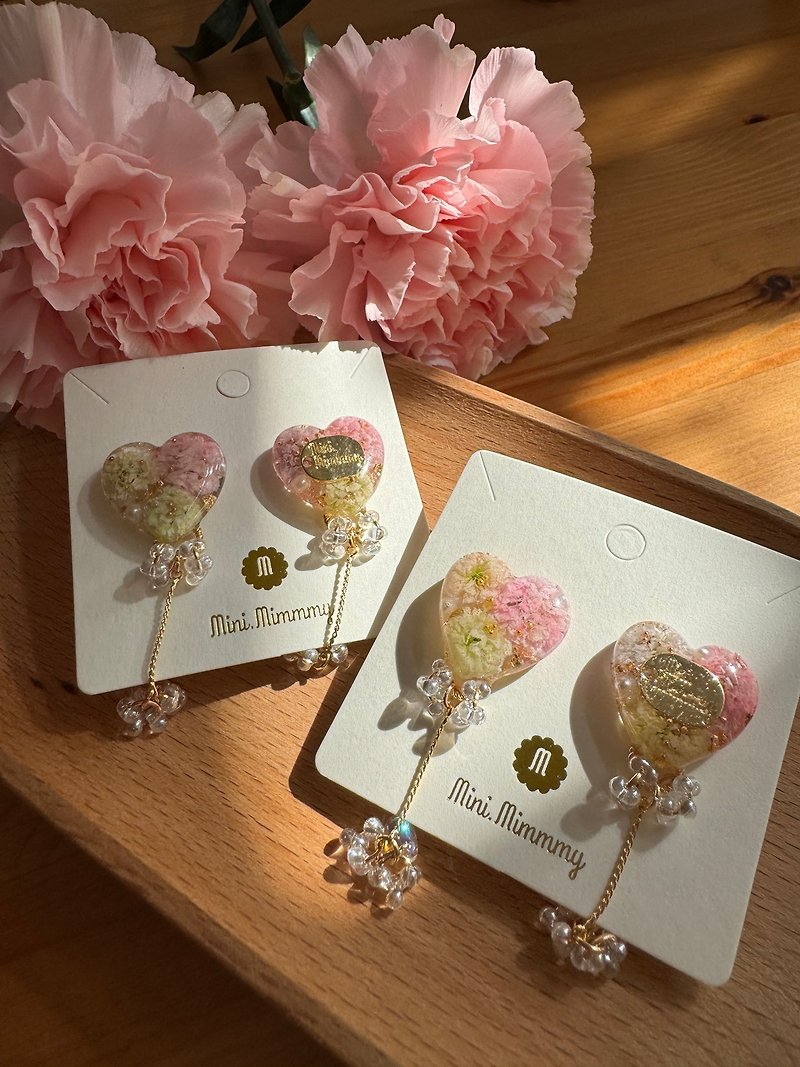 Japanese dating style colorful baby's breath heart fishing earrings - ต่างหู - ยาง สึชมพู