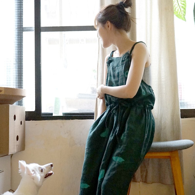 綠色大地100%亞麻手工製作口袋綁帶洋裝 - 洋裝/連身裙 - 棉．麻 綠色