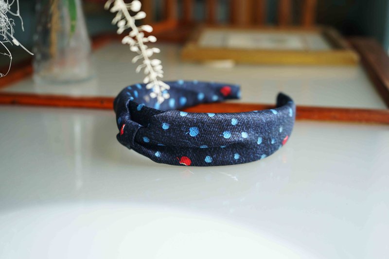 Antique tie transformed into handmade hairband-BVLGARI Apple Bite-Dark Blue-Bow Tie Style - ที่คาดผม - ผ้าไหม สีน้ำเงิน