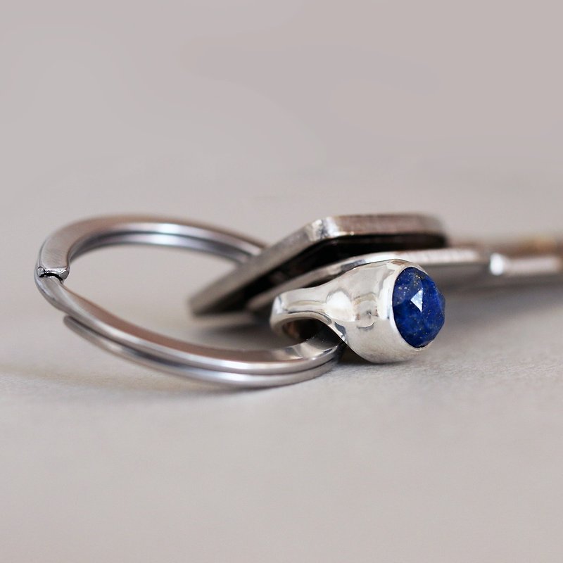 Tiny Gemstone Ring Keychain - Lapis lazuli - Keychains - Other Metals Silver