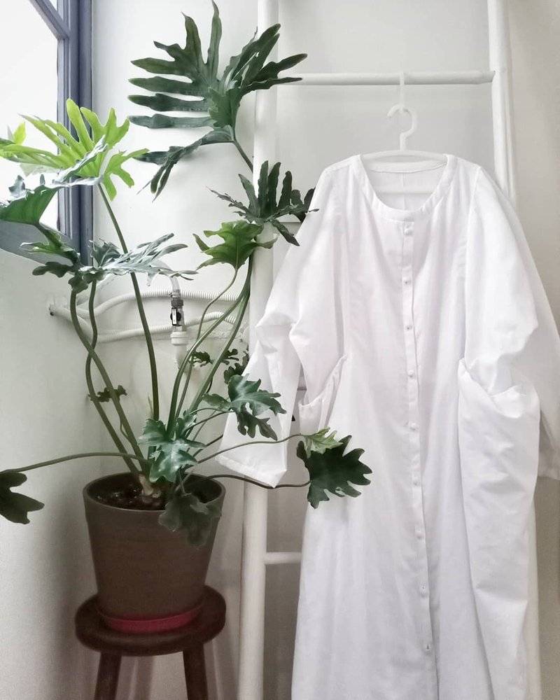 白色圓立領脇邊立體口袋棉麻襯衫洋裝 - 洋裝/連身裙 - 棉．麻 白色