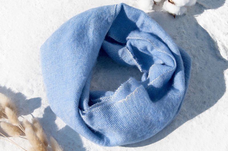 生日禮物純羊毛絲巾/手工針織圍巾/編織圍巾/純羊毛圍巾-藍色天空 - 絲巾 - 羊毛 藍色