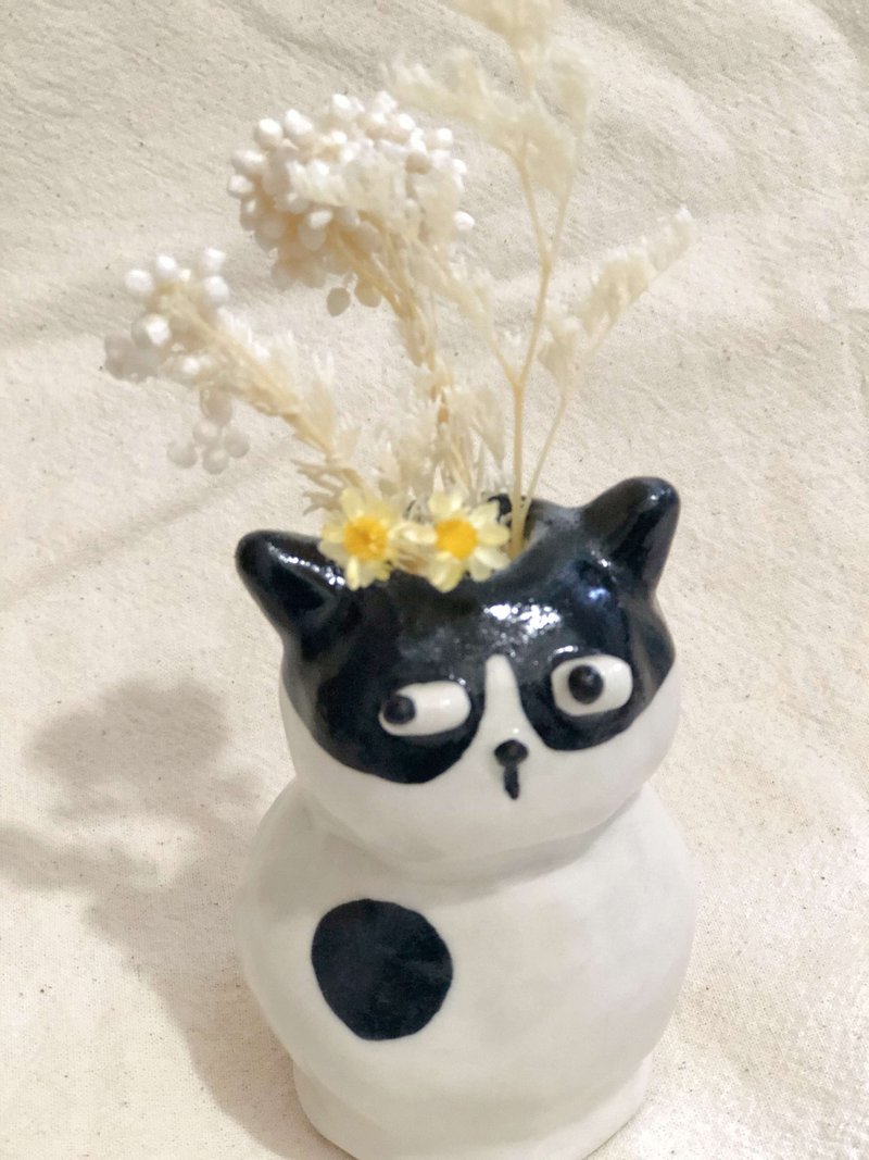 Mercedes cat vase - ของวางตกแต่ง - เครื่องลายคราม ขาว