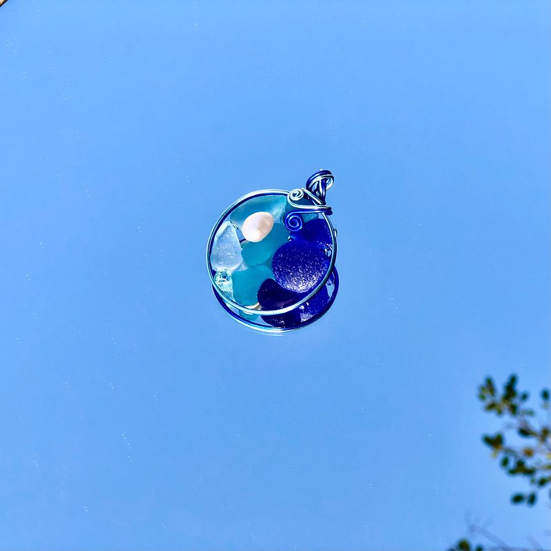Sustainable Jewelry-Blue Sea Glass Cutout Design - อื่นๆ - แก้ว สีน้ำเงิน