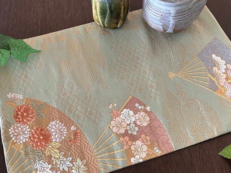 Nishijin Gorgeous kimono obi doily vase mat - Place Mats & Dining Décor - Silk Green