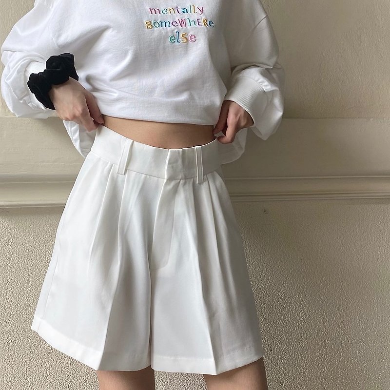 Sunblush - High-waisted shorts in white (S, M, L) - 女短褲/五分褲 - 其他材質 白色