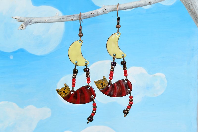 Jerwelry, Earrings, Enamel, Enamel Earrings, Cat Earrings, Enamel Jewelry, Red, Cat Jewelry, Cat Shaped Earrings, Boho Earrings, Enameled Earrings, Moon, Moon Earrings, Cat Enamel, - 耳環/耳夾 - 紙 紅色