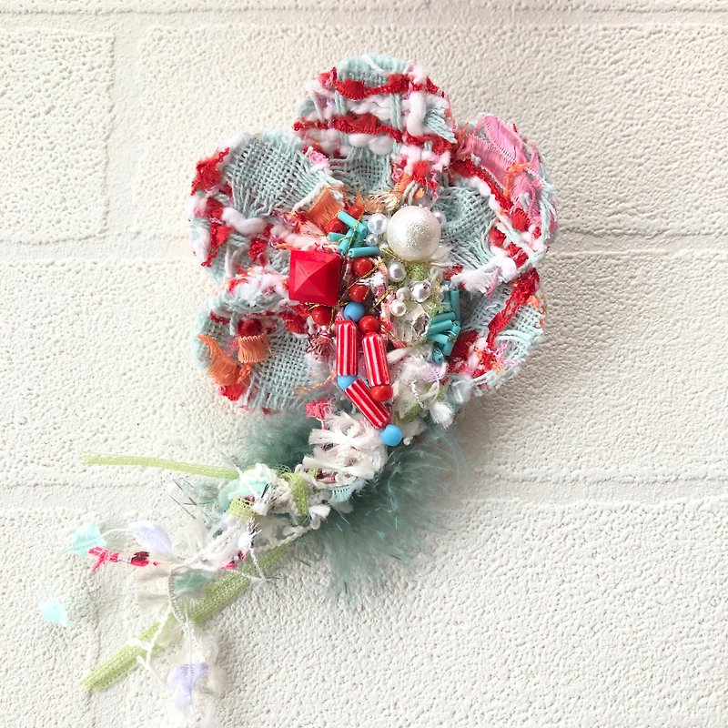 Corsage Brooch No.14  beads / flower / kawaii / embroidery / handmade - Brooches - Cotton & Hemp Multicolor