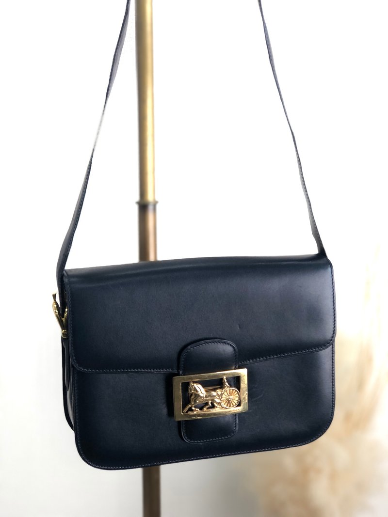 [Direct from Japan, branded used bag] CELINE Shoulder bag Navy Horse Carriage Leather Vintage Old 8fttsw - กระเป๋าแมสเซนเจอร์ - หนังแท้ สีน้ำเงิน