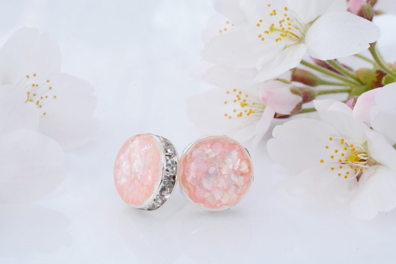 桜 sakura pierced earrings / clip on - 耳環/耳夾/耳骨夾 - 樹脂 粉紅色