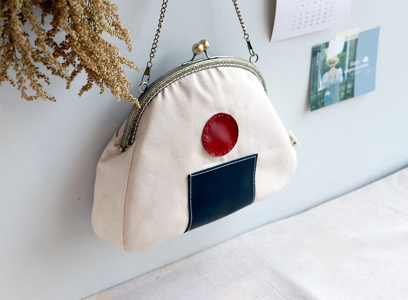 | Customized Gifts| - Plum Seaweed Rice Ball - 3way Shaped Bag Mouth Gold Bag Side Backpack - กระเป๋าแมสเซนเจอร์ - ผ้าฝ้าย/ผ้าลินิน ขาว