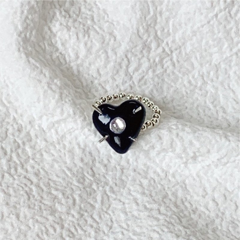 Original design dark goth piercing heart ring punk millennial y2k personality - แหวนทั่วไป - ดินเผา 