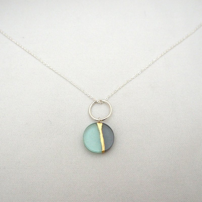 [Kintsugi Glass Jewelry] A glimpse of the scenery while walking on the landscape sterling silver necklace - Necklaces - Glass 