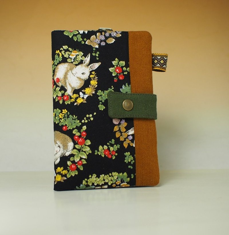 Multi-function passport holder/long cloth holder**Rabbit surrounded by plants** - ที่เก็บพาสปอร์ต - ผ้าฝ้าย/ผ้าลินิน 