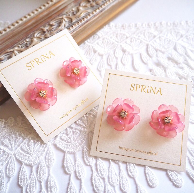 Ranunculus earrings (clear pink) - ต่างหู - แก้ว สึชมพู