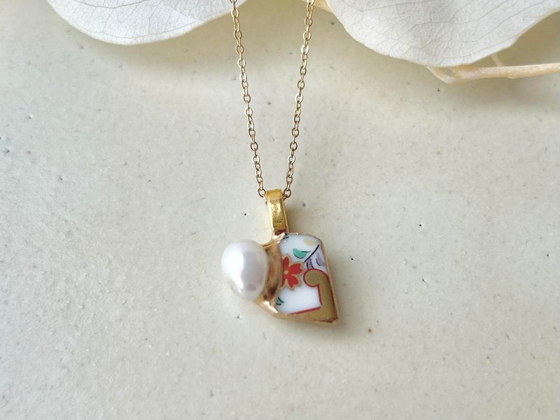 有田焼　金継ぎ　ネックレス　サージカルステンレスチェーン　アレルギー対応　18K　花柄　淡水パール　天然石　伝統工芸　No.269 - 項鍊 - 陶 金色