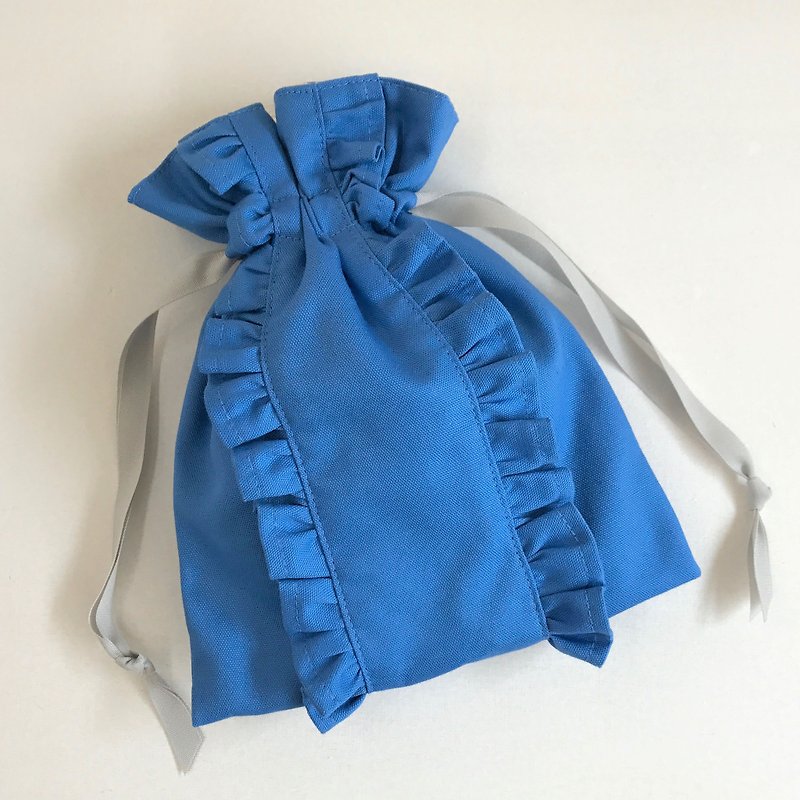 Blue Garden Straight Line Double Ruffle Drawstring Pouch Royal Blue - กระเป๋าเครื่องสำอาง - ผ้าฝ้าย/ผ้าลินิน สีน้ำเงิน