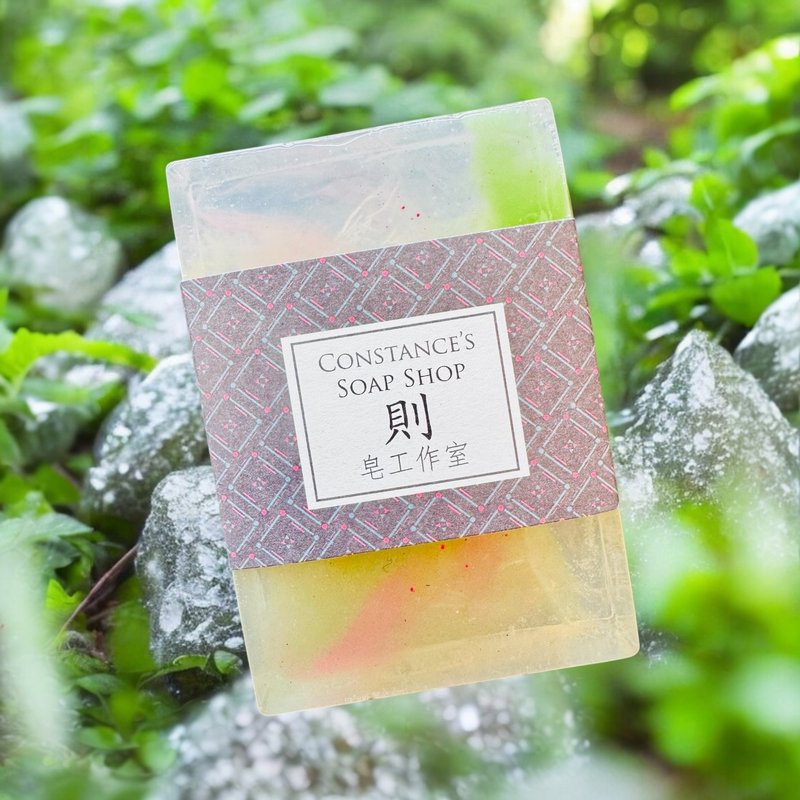 檀香城市香氛皂 - 肥皂/手工皂 - 其他材質 金色