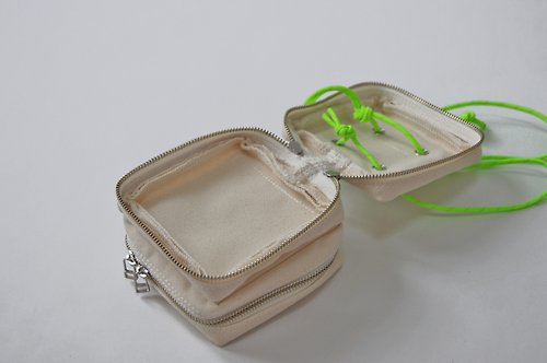 Galaxy Bag Furoshiki Pearl Strap Satin Chunky Chain Pleated Shoulder Tote -  Shop kiwicanvas Messenger Bags & Sling Bags - Pinkoi