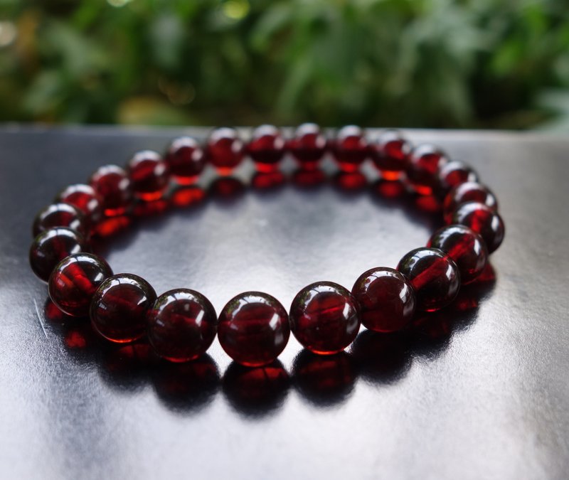 【快速出貨】 Amber 天然緬甸老血珀手串8mm 手鍊 緬甸琥珀 翳珀 - 手鍊/手環 - 半寶石 紅色