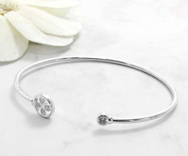 Women's Silver Bracelet with Shiny Crystals