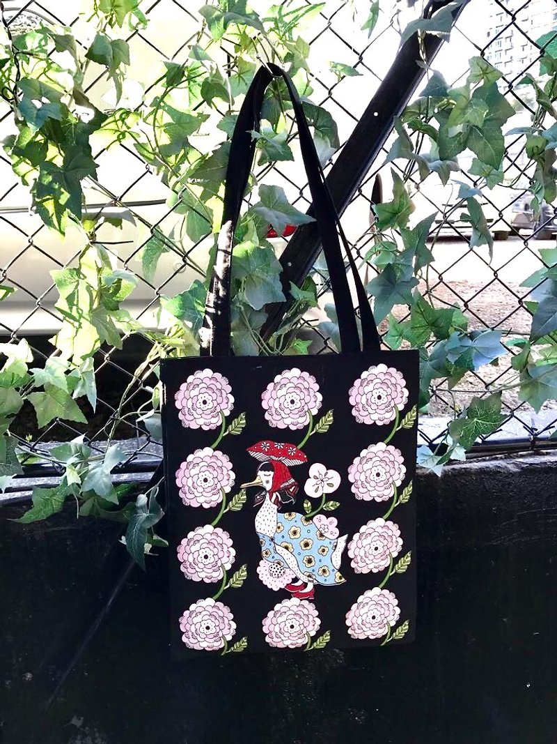 Flower and goose bag black - Messenger Bags & Sling Bags - Cotton & Hemp 