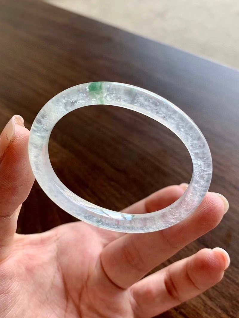 冰種翡翠天然翡翠玉鐲 A玉手鐲 玉鈪 • 高冰種飄花翡翠貴妃鐲 - 手鍊/手環 - 玉石 白色