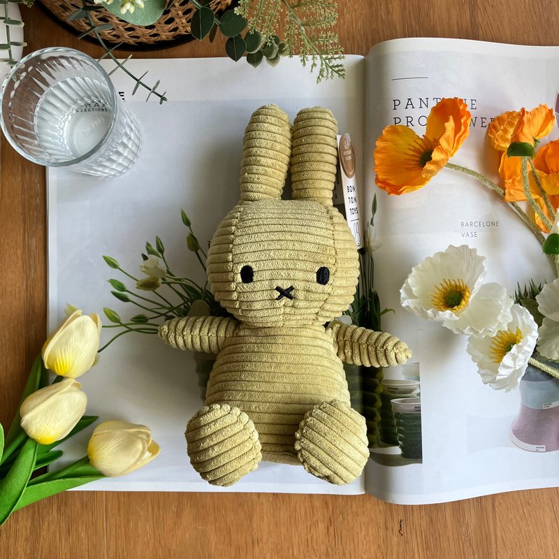BON TON TOYS 米菲兔燈芯絨填充玩偶23CM-金黃綠 - 玩偶/公仔 - 聚酯纖維 金色