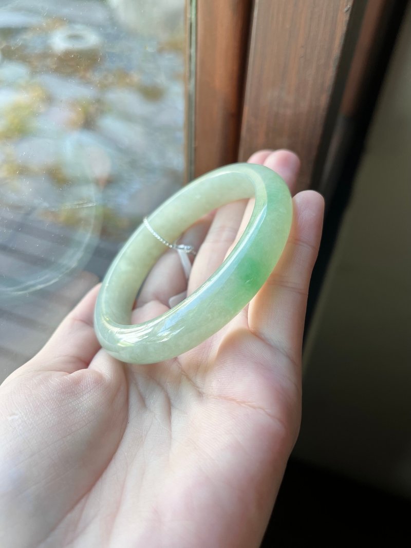 I 青檸 I 糯冰種果綠翡翠手鐲 圈口56.4 緬甸玉A貨 - 手鍊/手環 - 玉石 綠色