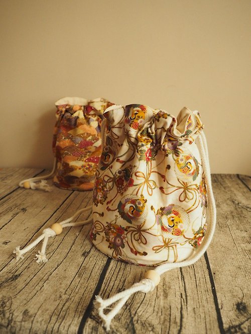 sunflowercorsage 手工縫製 側肩包帆布水桶包手袋 賀年和風金絲鶴刺繡圖案