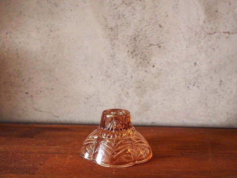 British early low-grade brown glass candlestick (JS) - ของวางตกแต่ง - แก้ว สีส้ม