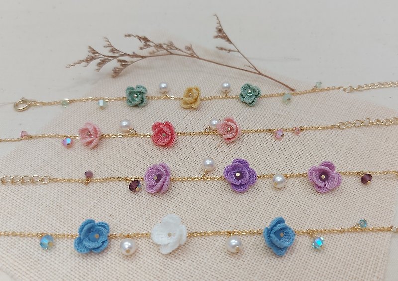 [Rose Series] Flower Bud Crochet Lace Braided Bracelet - สร้อยข้อมือ - ผ้าฝ้าย/ผ้าลินิน 