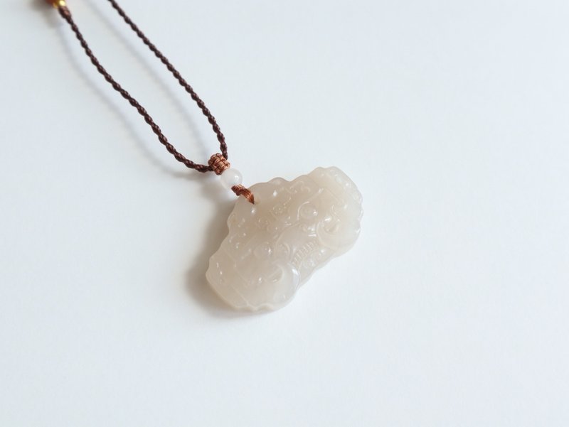 天然吉祥如意瑞獸和田玉項鏈吊墜如意獸頭冰底藕粉料闢邪保平安 - 項鍊 - 玉石 