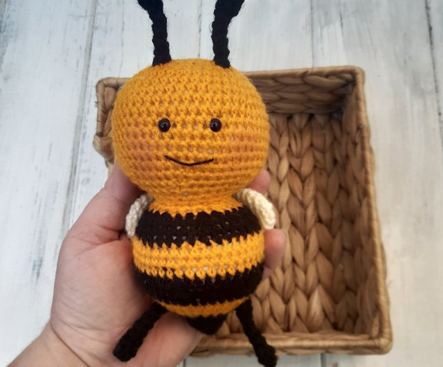 Crochet bee plush/ Bee stuffed animal/ Crochet animals/ 1 fun Bee