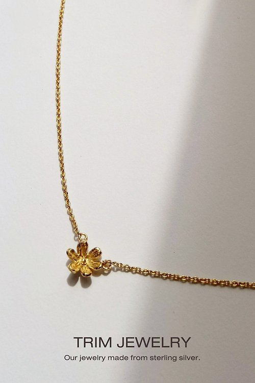 trimjewelry Tiny Six petal Necklace 925 Sterling Silver - Gold 9K plated