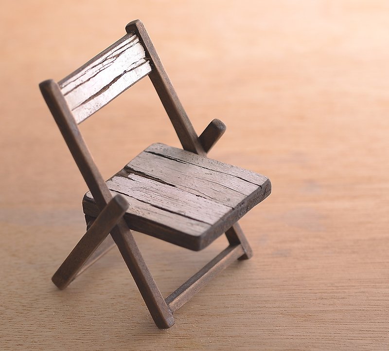 おばあちゃん2つの小さな椅子 - 置物 - 木製 ブラウン