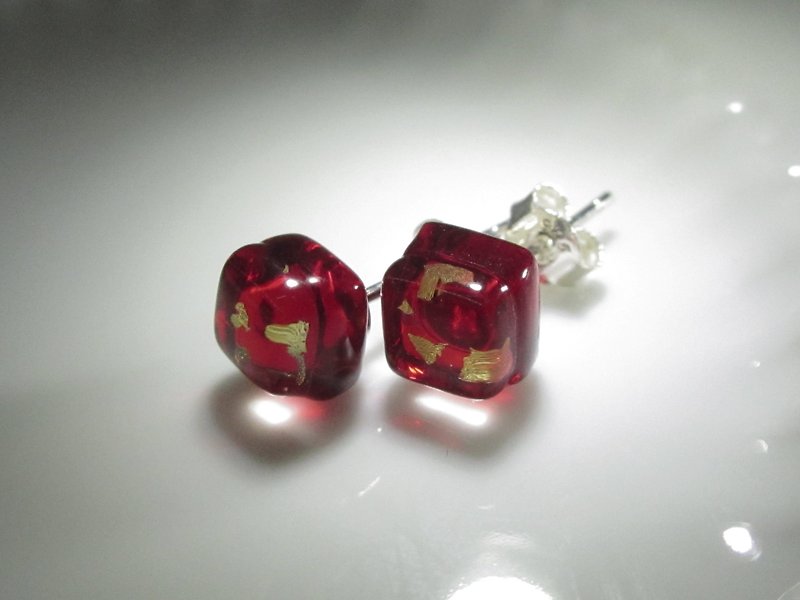 ×| 金箔系列 |× 琉璃耳環- STU火辣紅-[]型 - 耳環/耳夾 - 玻璃 紅色