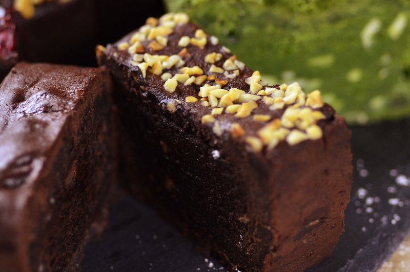 [Mr. Tao De Handmade Brownie Monopoly] Banana Almond Brownie - Cake & Desserts - Fresh Ingredients Brown