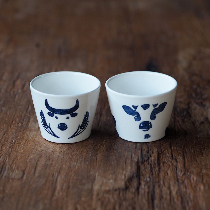 Pig mouth cup 240ml [Ox fortune] 2021 zodiac cup - Teapots & Teacups - Porcelain White