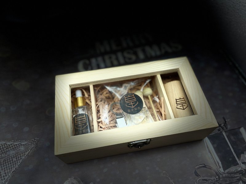 Valentine's Day Gift Taiwanese Native Cypress Oil Diffuser Gift Box Set - น้ำหอม - ไม้ สีกากี