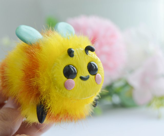 Cartoon Stuffed Bee Plushie, Cute Animal Plush Toy – KEAIART