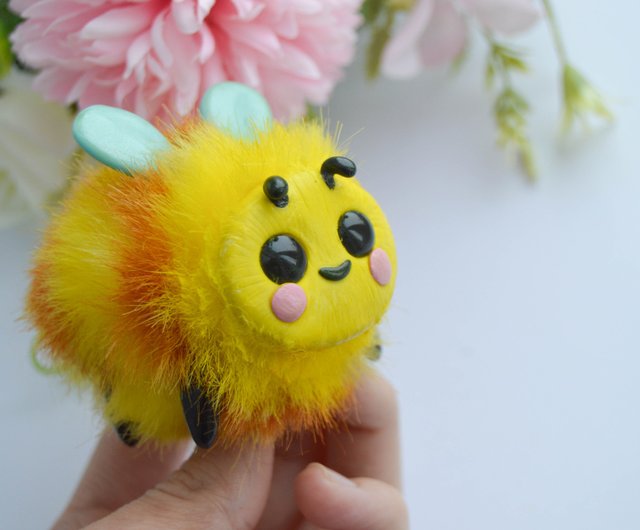 Realistic Bee Stuffed Animal Plush Toy – KEAIART