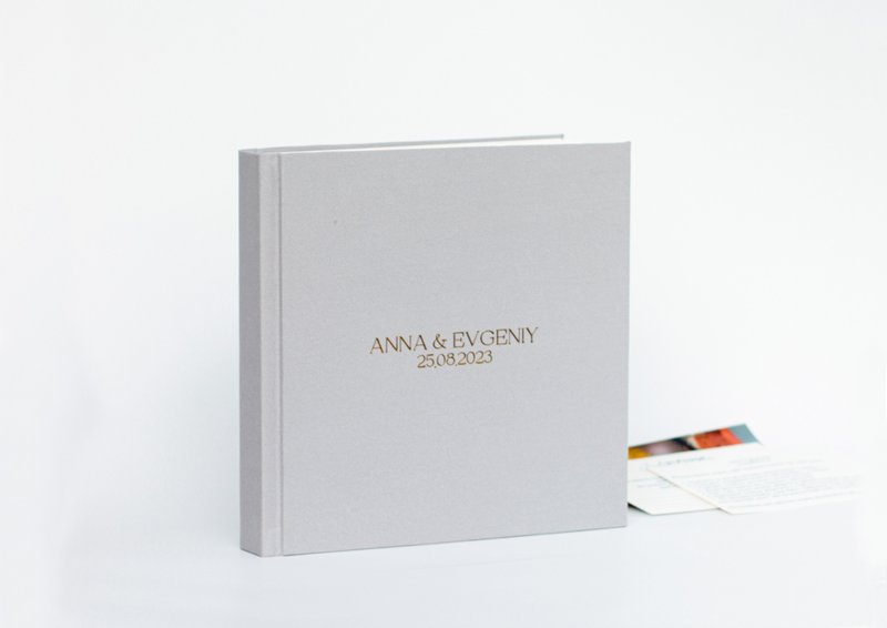 Luxurious Linen Coating Wedding Guest Book - 相簿/相本 - 紙 紫色