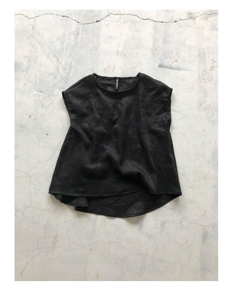 Sleeveless blouse in blacklinen thin fabric - Women's Shirts - Cotton & Hemp Black