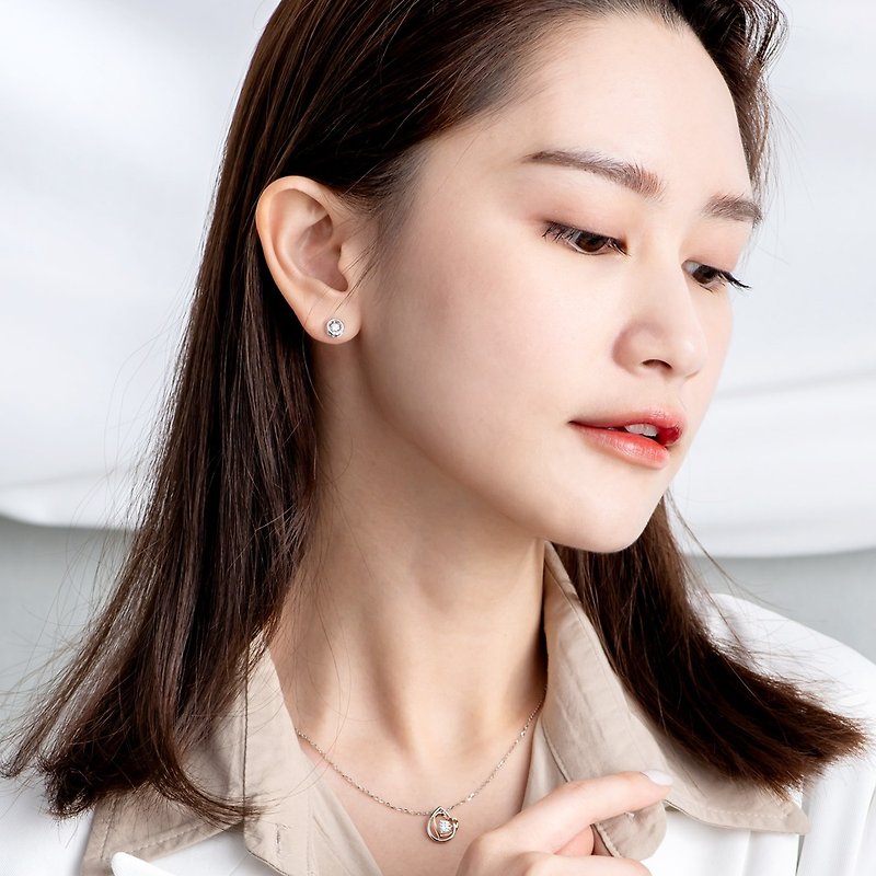 Jinghua Diamond Dancing Diamond Daylight 18K Total 0.22 Carat Diamond Earrings - Earrings & Clip-ons - Diamond 