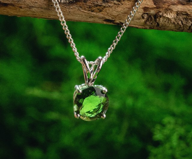 モルダバイト ペンダント ネックレス シルバー925 楽天市場】隕石