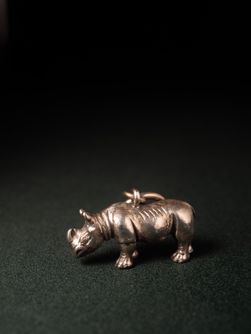 1900s 法國 純銀立體犀牛吊墜 - 項鍊 - 純銀 銀色