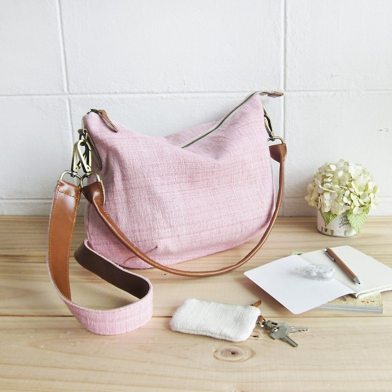 Cross-body Sweet Journey Bags M size Hand Woven and Botanical Dyed Cotton - Messenger Bags & Sling Bags - Cotton & Hemp 